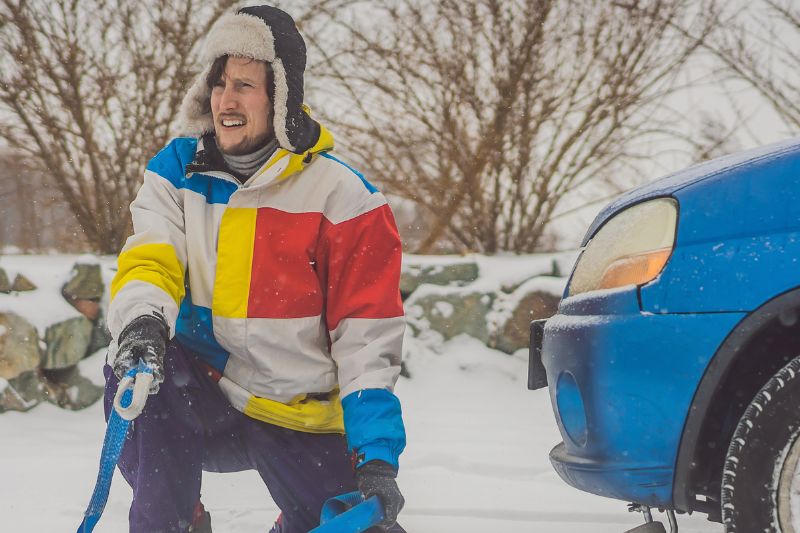 Pomoc drogowa w Koninie i okolicach podczas interwencji przy aucie, które nie chce odpalić